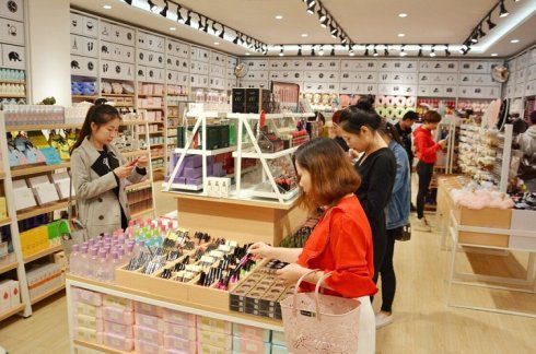 小百貨店雙線突圍 融合實體與互聯(lián)網(wǎng)的營銷新策略